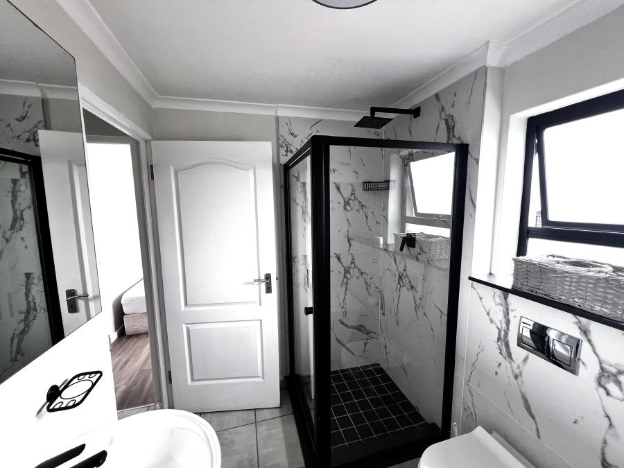 To Let 2 Bedroom Property for Rent in Table View Western Cape